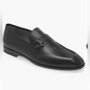 Salvatore Ferragamo Black Leather Florio Loafers
